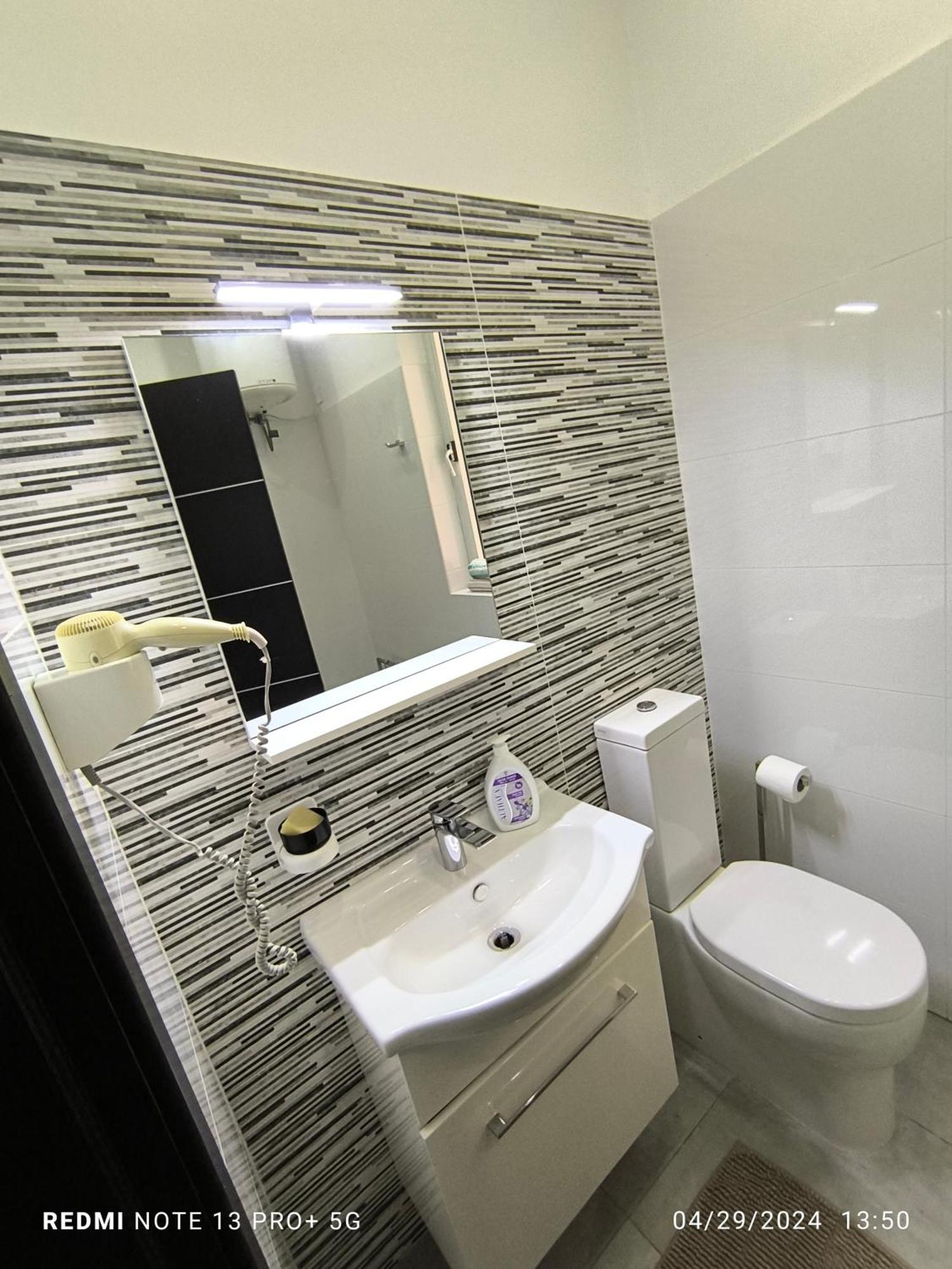 One Bedroom Tea Apartment Il-Gzira Экстерьер фото