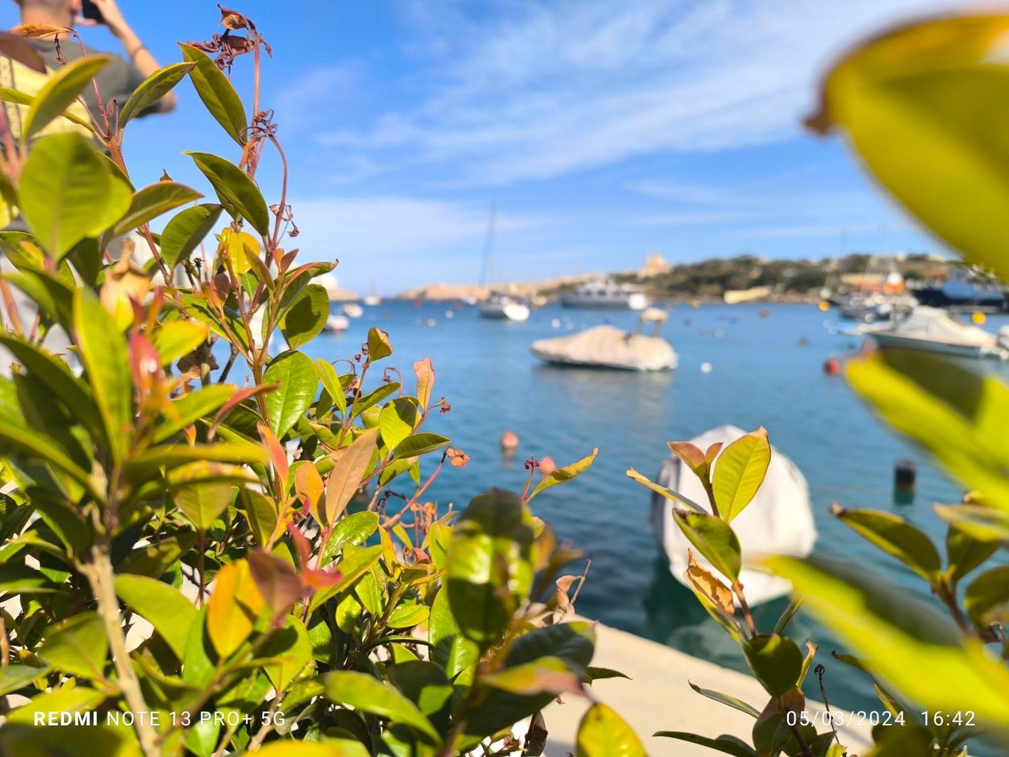 One Bedroom Tea Apartment Il-Gzira Экстерьер фото