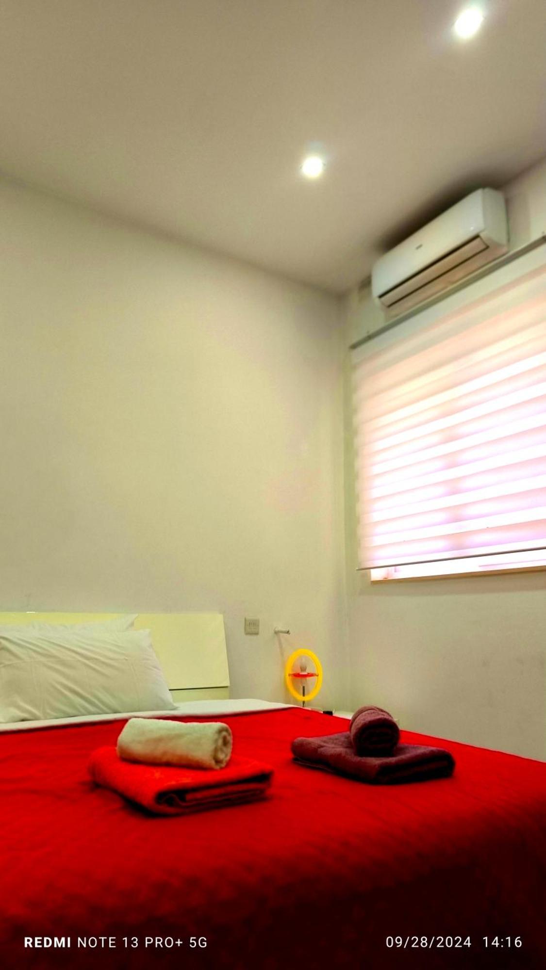 One Bedroom Tea Apartment Il-Gzira Экстерьер фото