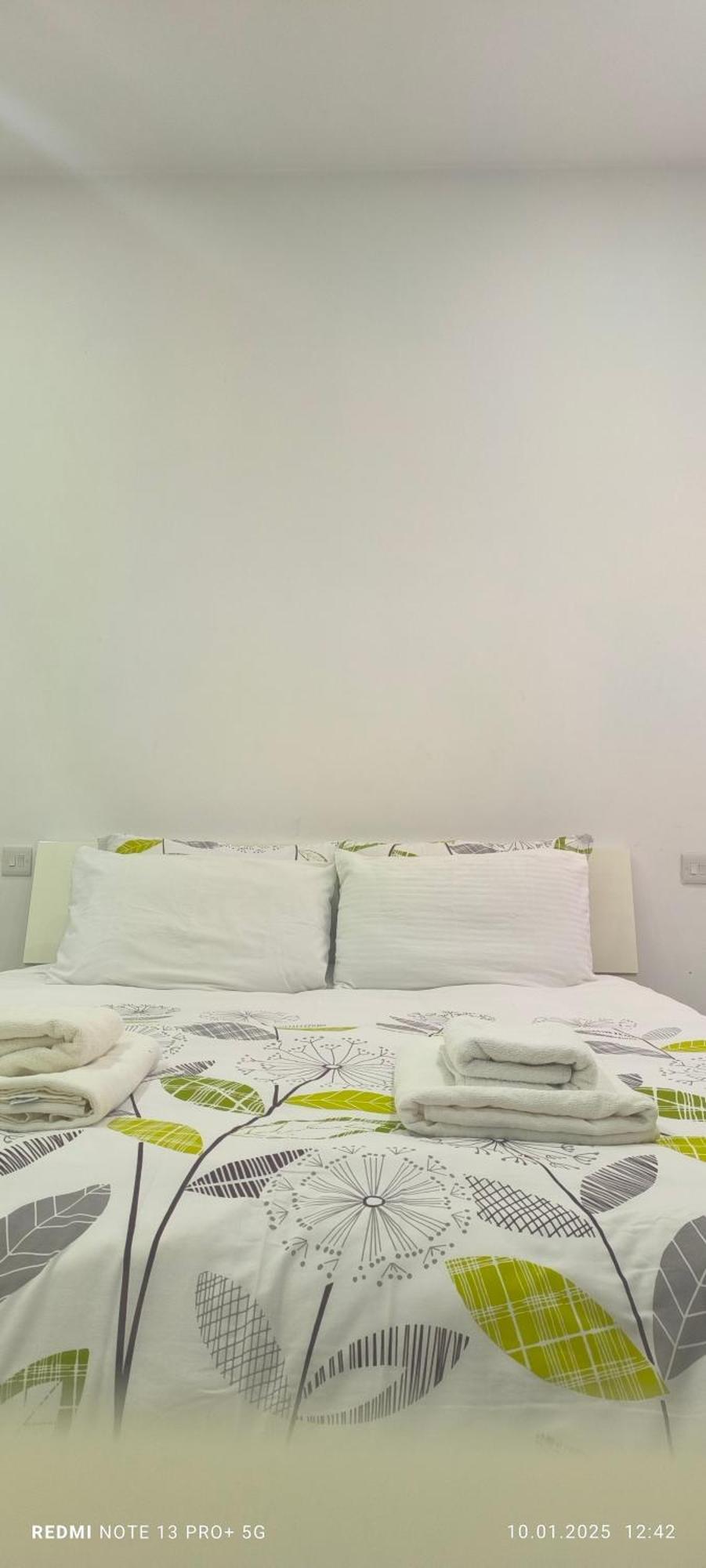 One Bedroom Tea Apartment Il-Gzira Экстерьер фото