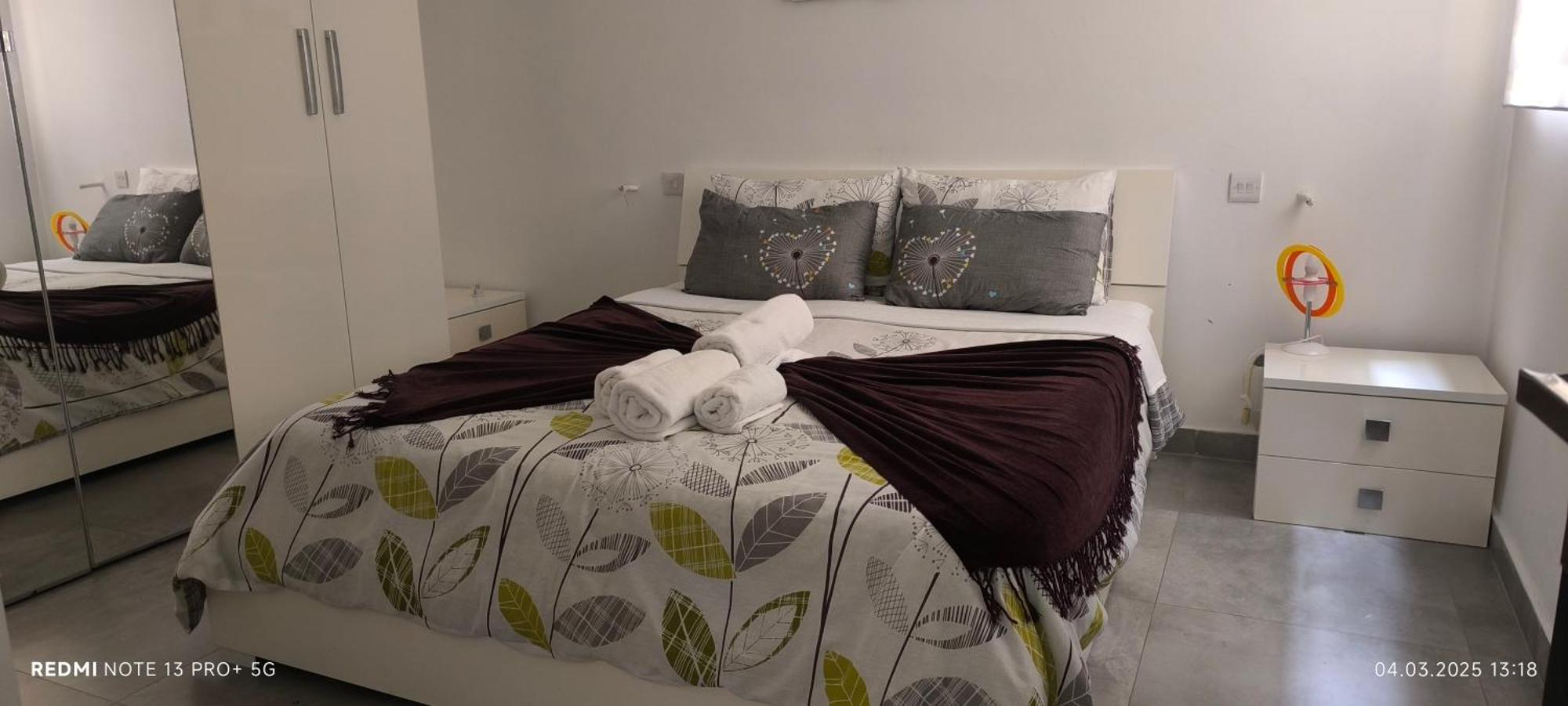 One Bedroom Tea Apartment Il-Gzira Экстерьер фото